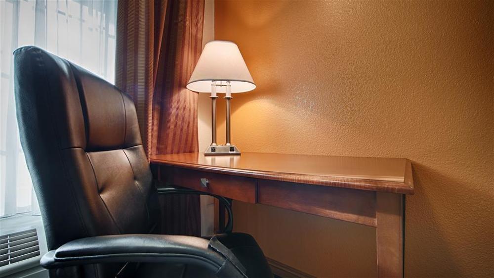 Cloverdale Wine Country Inn & Suites Pokoj fotografie