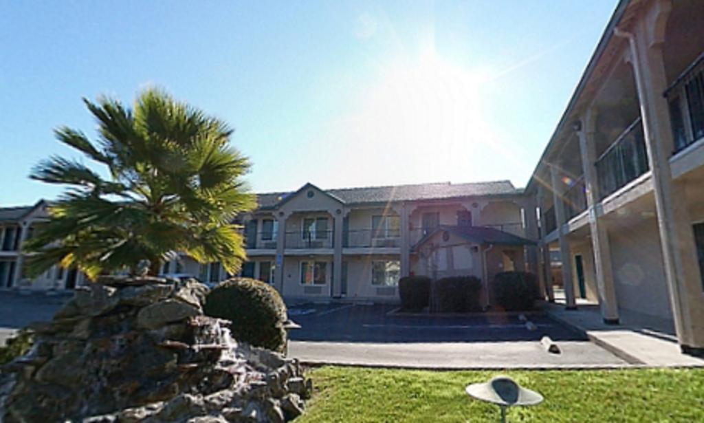 Cloverdale Wine Country Inn & Suites Exteriér fotografie
