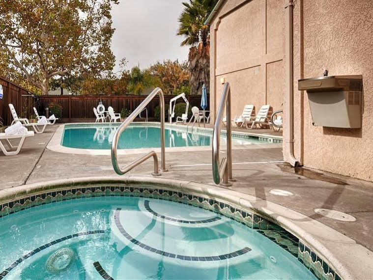 Cloverdale Wine Country Inn & Suites Exteriér fotografie