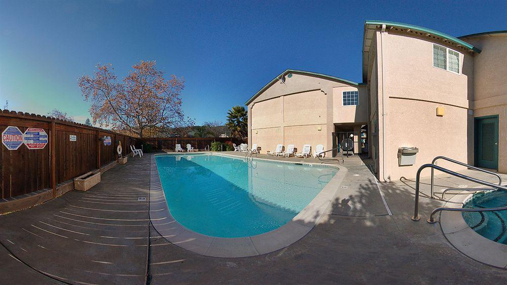 Cloverdale Wine Country Inn & Suites Exteriér fotografie